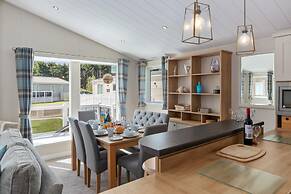 St Mary s View - Luxury Lodge Short Walk to Beach Parking