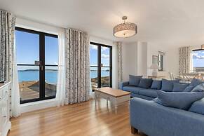 Apartment 8 Waterstone House - Luxury Apartment Sea Views Pet Friendly