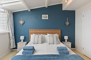 Cystanog Fach - Spectacular Sea Views Balcony and Terrace Parking