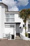 Cystanog Fach - Spectacular Sea Views Balcony and Terrace Parking