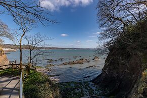 Cystanog Fach - Spectacular Sea Views Balcony and Terrace Parking