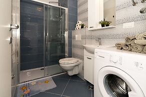 A2 - Modern apt With the Terrace & sea View