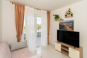 A2 - Modern apt With the Terrace & sea View