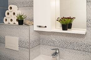 A2 - Modern apt With the Terrace & sea View