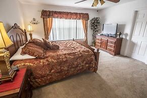 Home In Highlands Reserve! Private Pool 5 Bedroom Home by Redawning