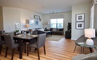 Vista Cay Epic. New! 3 Bedroom Condo by RedAwning