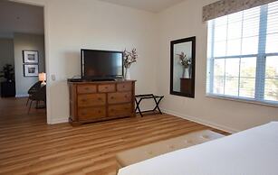 Vista Cay Epic. New! 3 Bedroom Condo by RedAwning