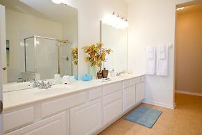 Vista Cay Epic. New! 3 Bedroom Condo by RedAwning