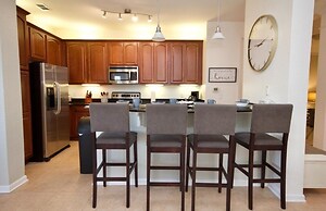 Vista Cay Epic. New! 3 Bedroom Condo by RedAwning