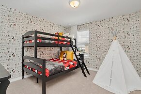 Best Resort Near Disney Private Pool & Spa Home! 5 Bedroom Villa by Re