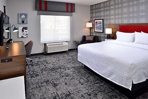 Hampton Inn & Suites Greensboro Downtown