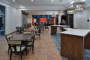 Hampton Inn & Suites Greensboro Downtown