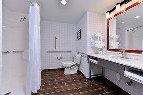 Hampton Inn & Suites Greensboro Downtown