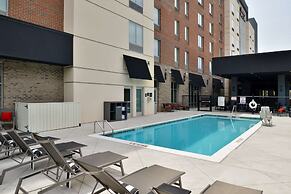 Hampton Inn & Suites Greensboro Downtown
