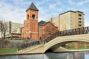 Hampton Inn Indianapolis Downtown IUPUI