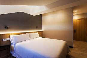 Hospedium H Cabo Sport