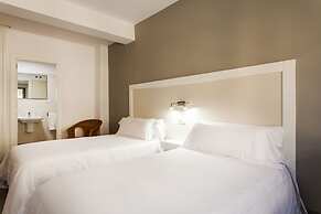 Hospedium H Cabo Sport