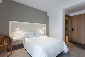 Hospedium H Cabo Sport