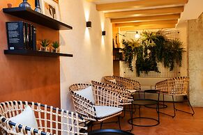 Hospedium H Cabo Sport