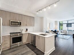 Global Luxury Suites at Bethesda Metro