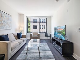 Global Luxury Suites at Bethesda Metro