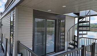 Wildwood Resort & Marina