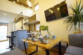 Tokyo villa riverside HIRAI