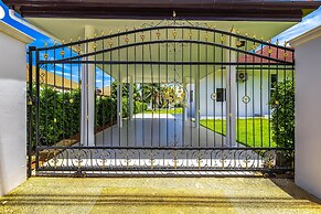 Amazing 6 Bedroom Pool Villa ED60