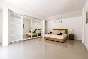 Amazing 6 Bedroom Pool Villa ED60