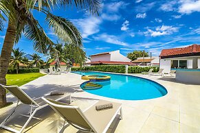 Amazing 6 Bedroom Pool Villa ED60