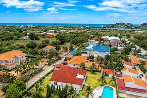 Amazing 6 Bedroom Pool Villa ED60