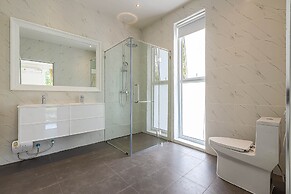 Amazing 6 Bedroom Pool Villa ED60