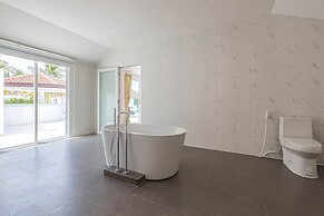 Amazing 6 Bedroom Pool Villa ED60