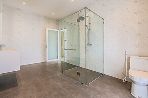 Amazing 6 Bedroom Pool Villa ED60