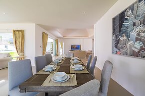 Amazing 6 Bedroom Pool Villa ED60