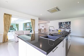 Amazing 6 Bedroom Pool Villa ED60