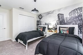 Luxury Champions Gate Town Home 4 Bedroom Townhouse by RedAwning