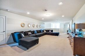 8 Bed Windsor At Westside Resort! 8 Bedroom Villa by RedAwning