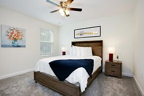 9 Bed Storey Lake Resort Game Room/pool 9 Bedroom Home by RedAwning