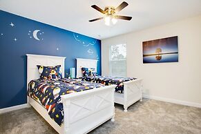 9 Bed Storey Lake Resort Game Room/pool 9 Bedroom Home by RedAwning