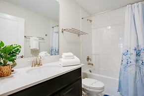 9 Bed Storey Lake Resort Game Room/pool 9 Bedroom Home by RedAwning