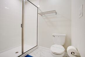 9 Bed Storey Lake Resort Game Room/pool 9 Bedroom Home by RedAwning