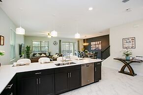 9 Bed Storey Lake Resort Game Room/pool 9 Bedroom Home by RedAwning