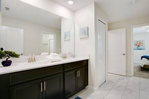 9 Bed Storey Lake Resort Game Room/pool 9 Bedroom Home by RedAwning