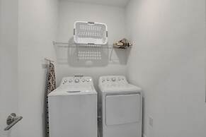 Five Star Resort Champions Gate Home! 7 Bedroom Villa by RedAwning