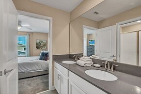 Five Star Resort Champions Gate Home! 7 Bedroom Villa by RedAwning