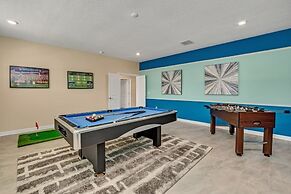 Five Star Resort Champions Gate Home! 7 Bedroom Villa by RedAwning