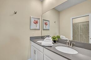 Five Star Resort Champions Gate Home! 7 Bedroom Villa by RedAwning