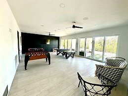 Our Great Escape 4 Bedroom Home by RedAwning