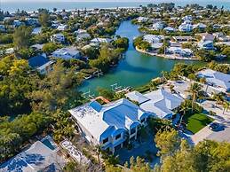 Our Great Escape 4 Bedroom Home by RedAwning